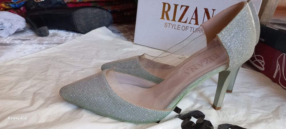 Размер 38-39 барады. Турецк. 5000тг