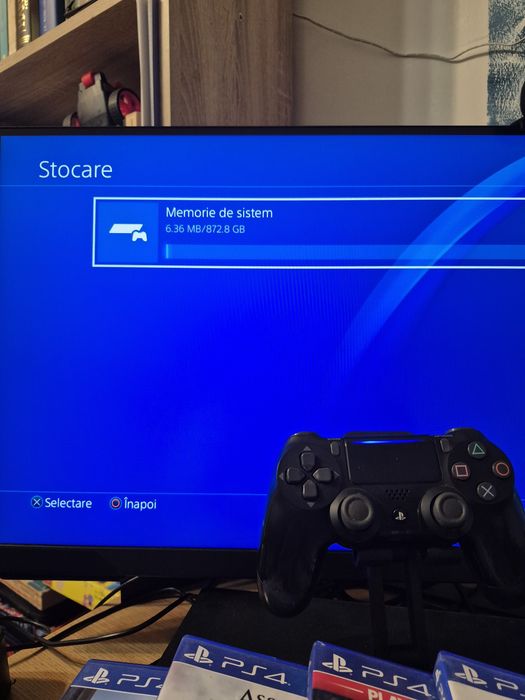 Ps4 pro 1TB + 4 jocuri