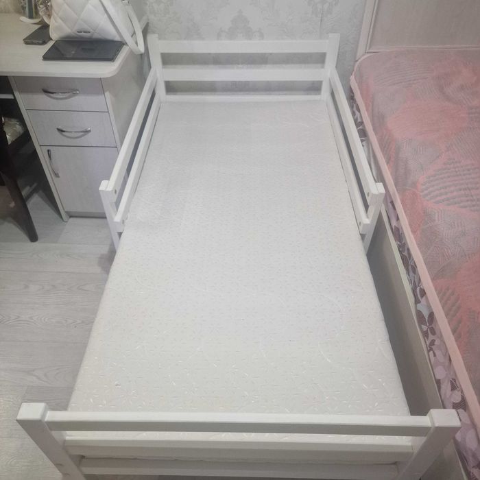 Детская кровать.