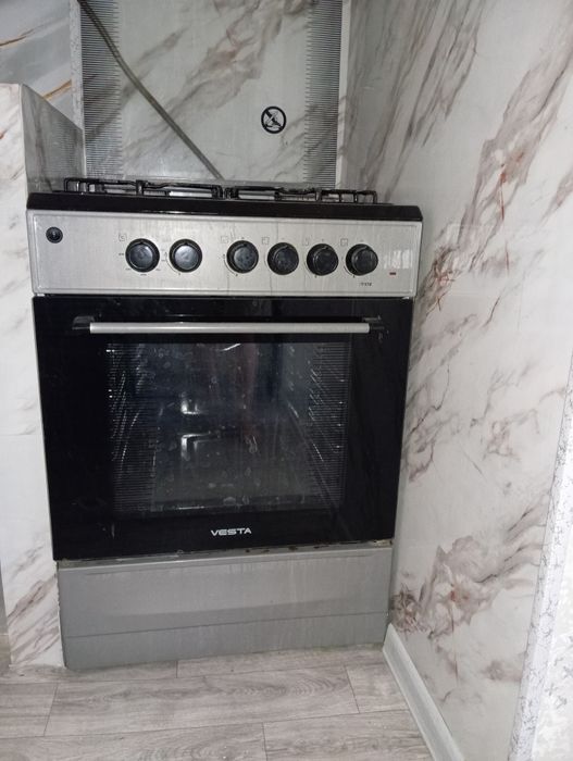 Gaz plita sotiladi