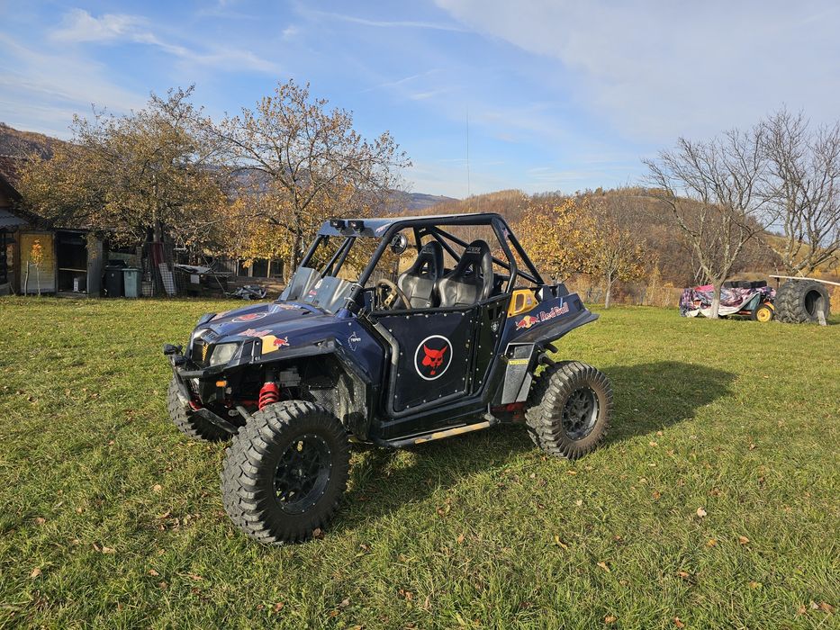 Vând polari rzr 900 cc an 2011