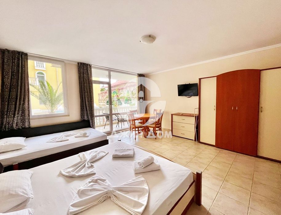 Продава се Едностаен апартамент в Свети Влас - 53 кв.м за 1000 €/кв.м - Снимка #1