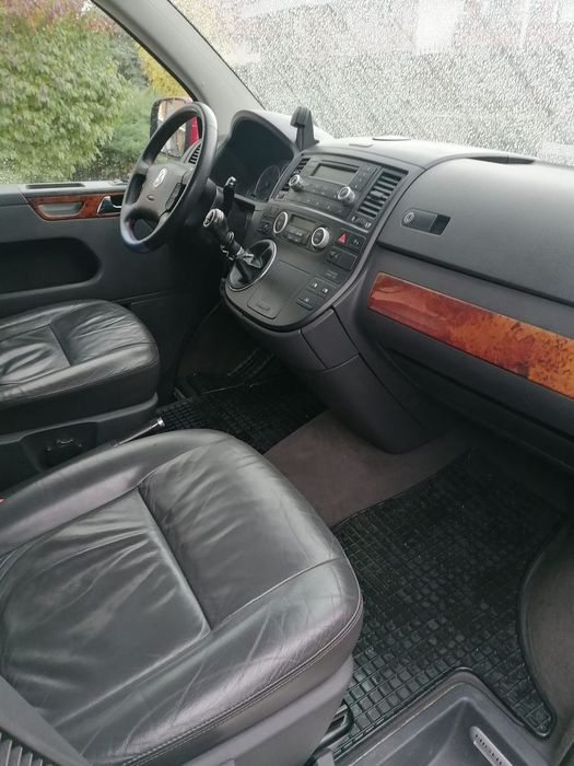 Volkswagen Multivan 2007 diesel, 9.164 € — imagine 5