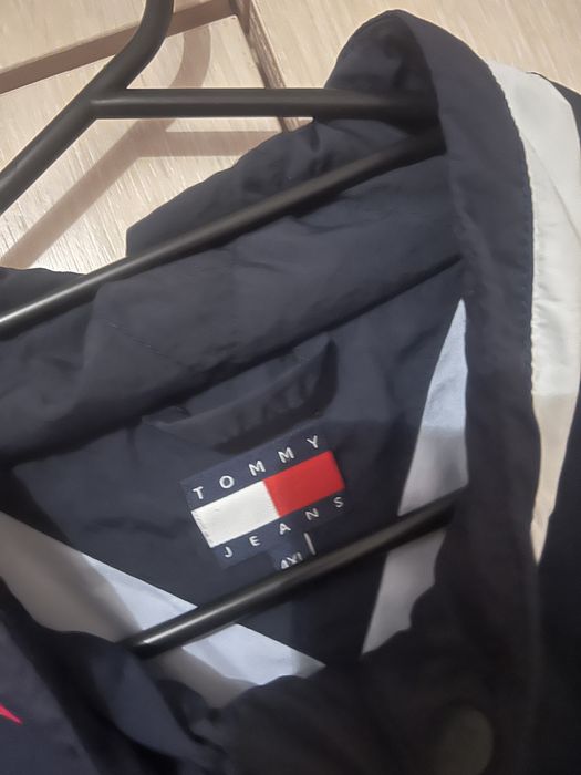 Tommy Jeans ветровка