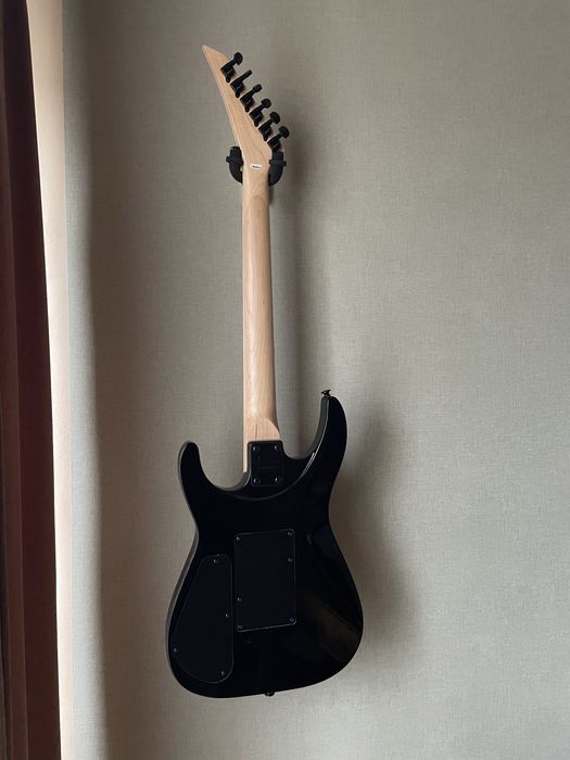 Jackson JS32Q Dinky DKA AH Dark Sunburst