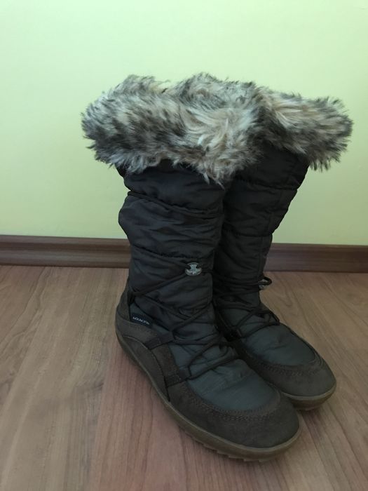 Дамски ботуши топли