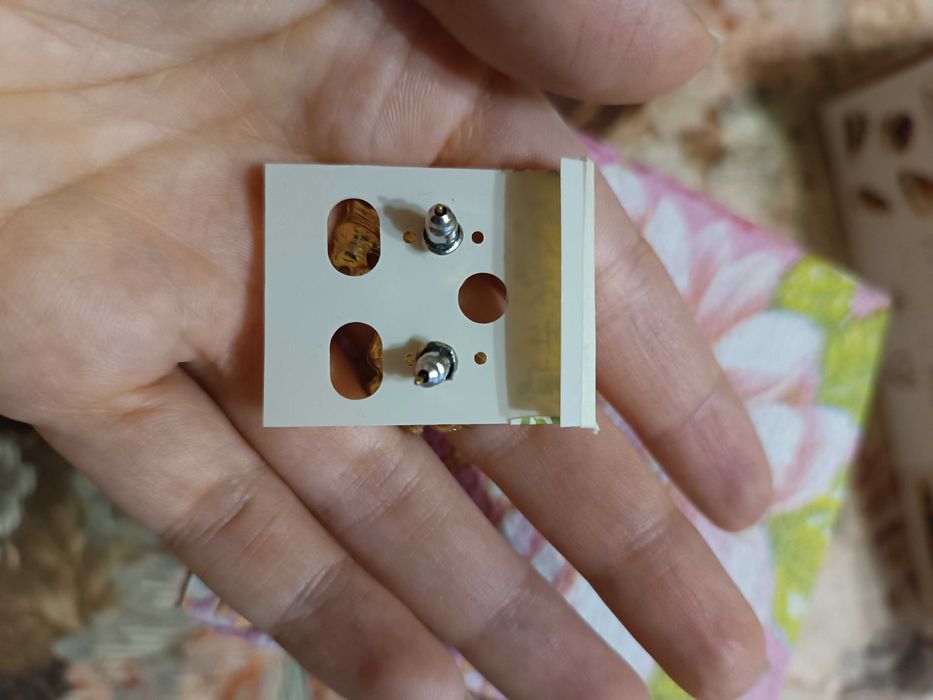 Нови обеци с камъчета