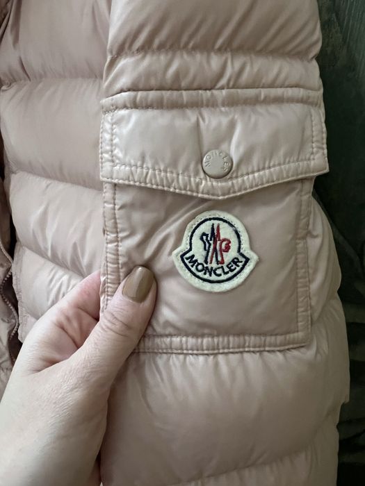 Geaca Moncler roz pudra