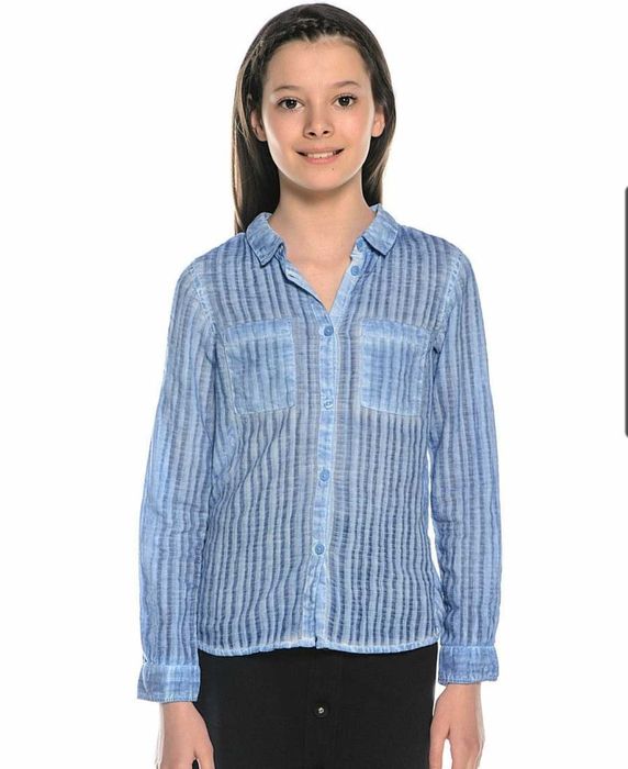 Блузка на девочку размер М, до роста 152 (+/-3 класс)