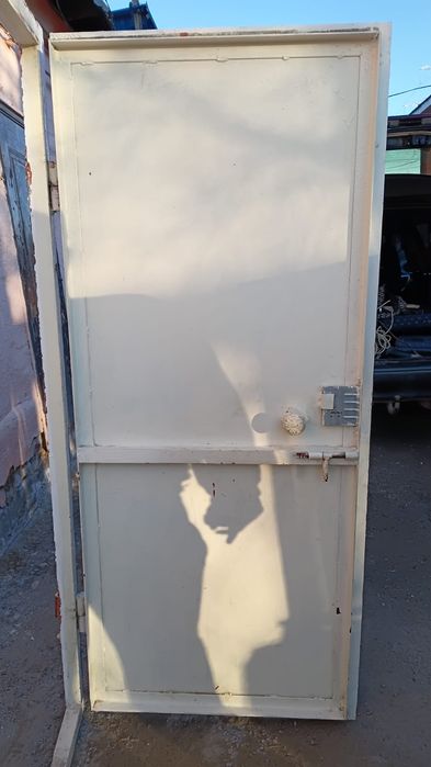 Буу есік сатылады