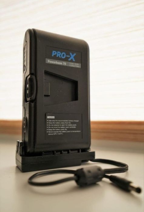 Продаётся кинокамера blackmagic 4K Cinema