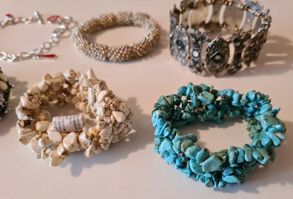 Lot 6buc brățări diverse absolut noi Italia