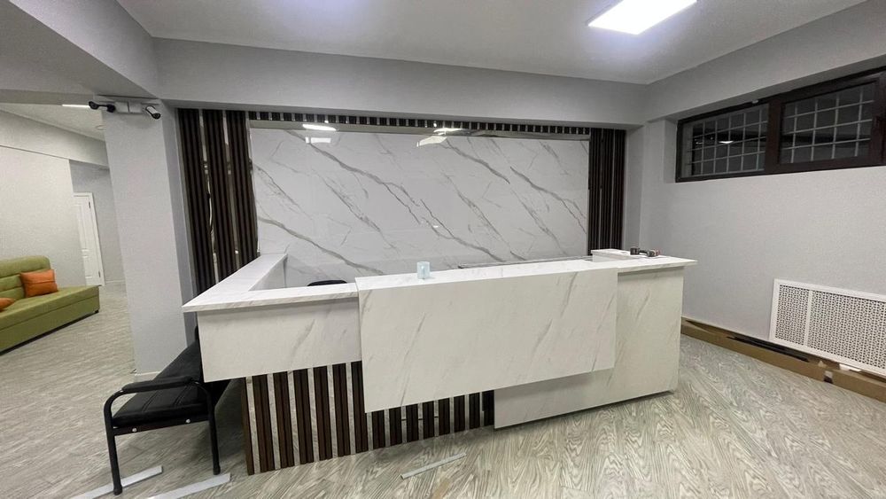 Продам Ресепшин почти новый