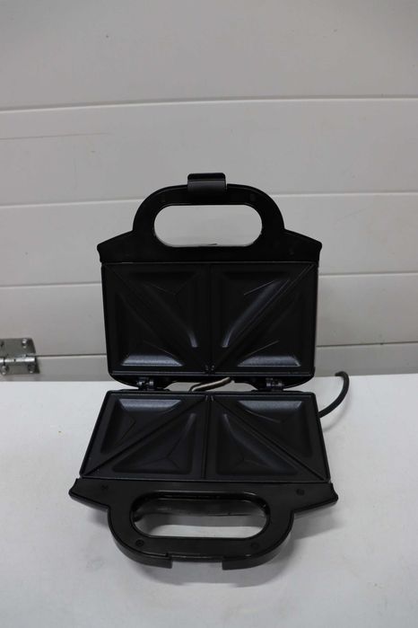 Уред за сандвичи Tefal Ultracompact 700W Незалепващи плочи, с ДЕФЕКТ