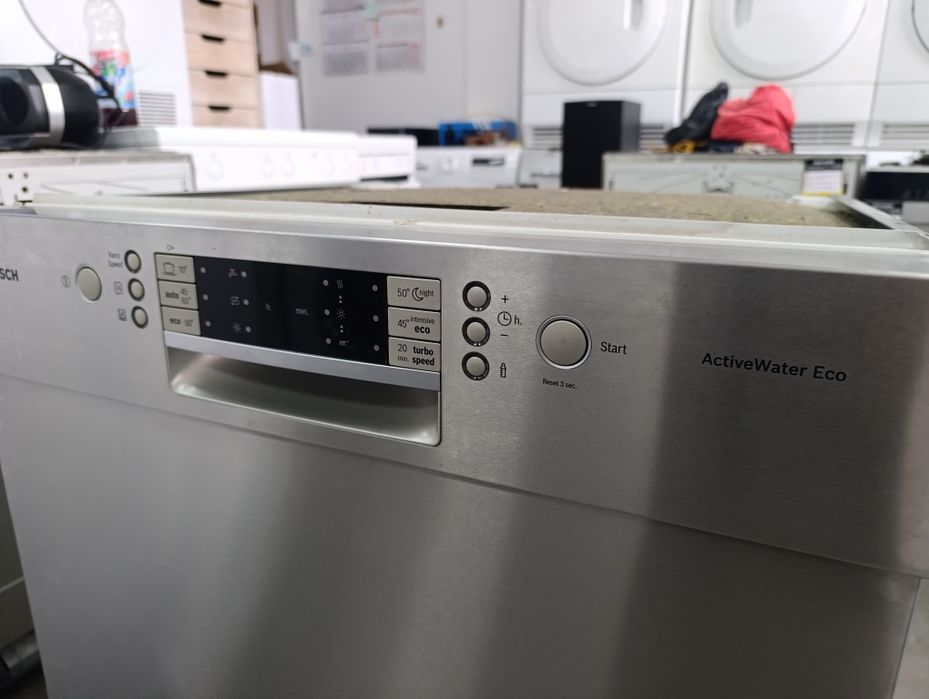Съдомиялна машина BOSCH Active Water Eco