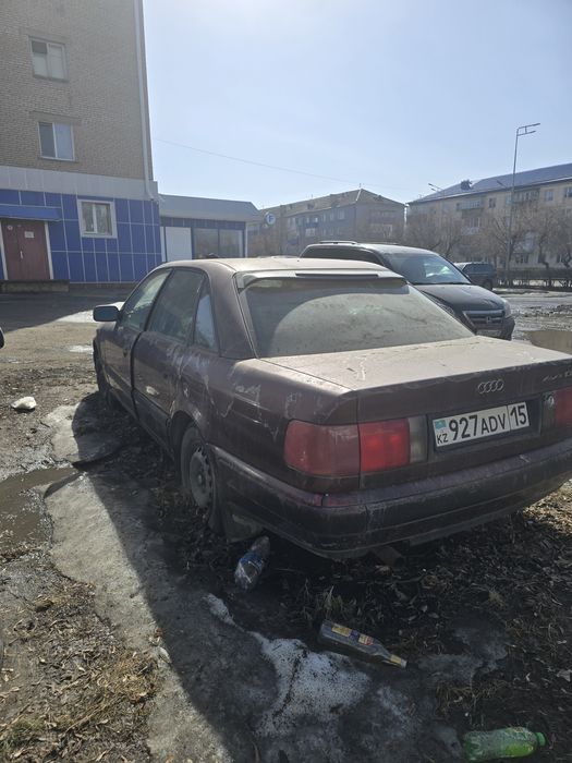 Ауди 100 С4 седан