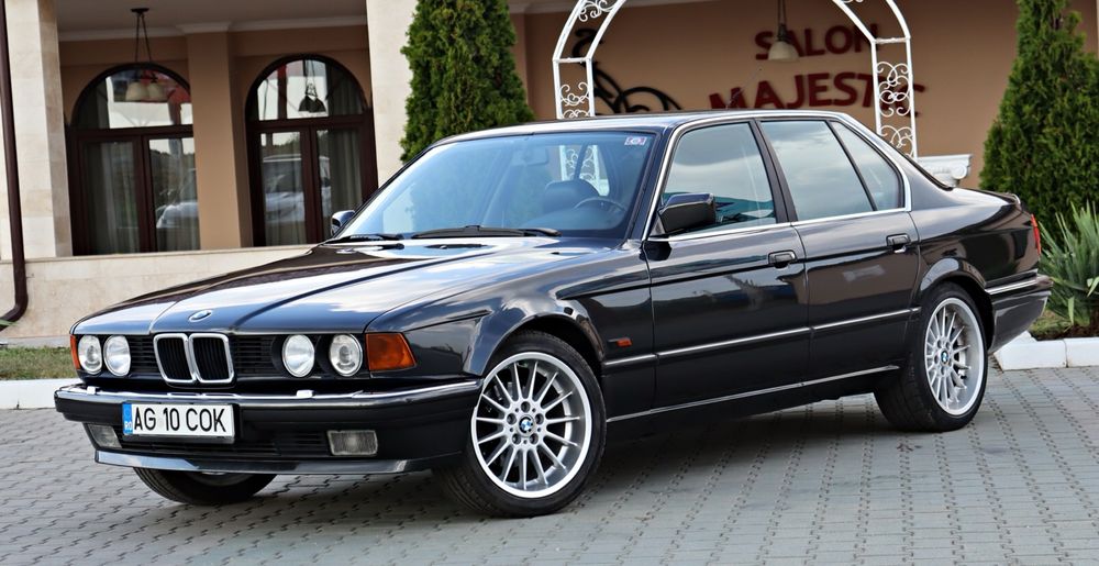 BMW seria 7 e32 735i 220cp manual 5 tr 1990 vehicul istoric Italia