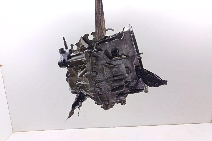 Cutie de viteze 1.9 dci 6+1 8200133017 Opel Vivaro A