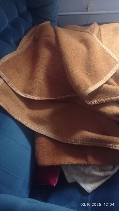 вълнени одеала различни