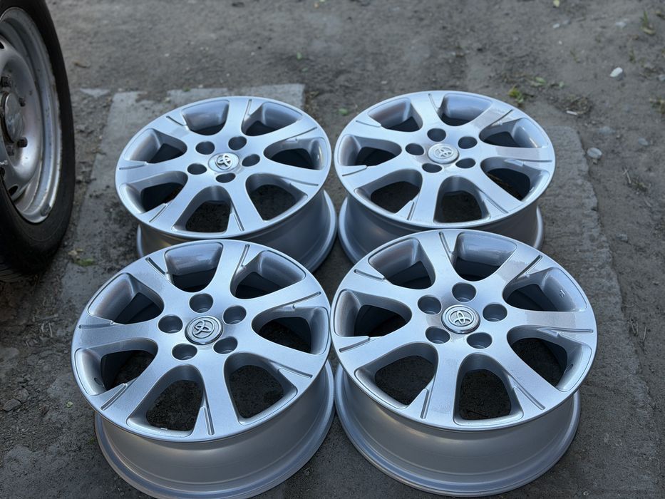 Диски Камри 30-35 Оригинал