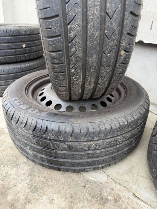 Cauciucuri/ anvelope vara 215/55/R16 set