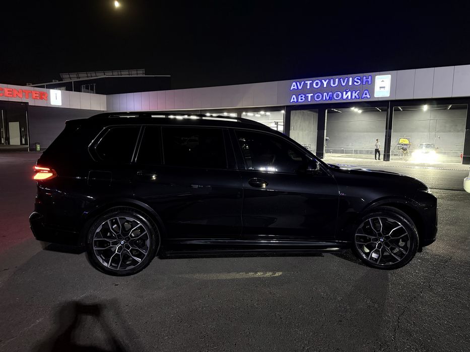 BMW X7 i40