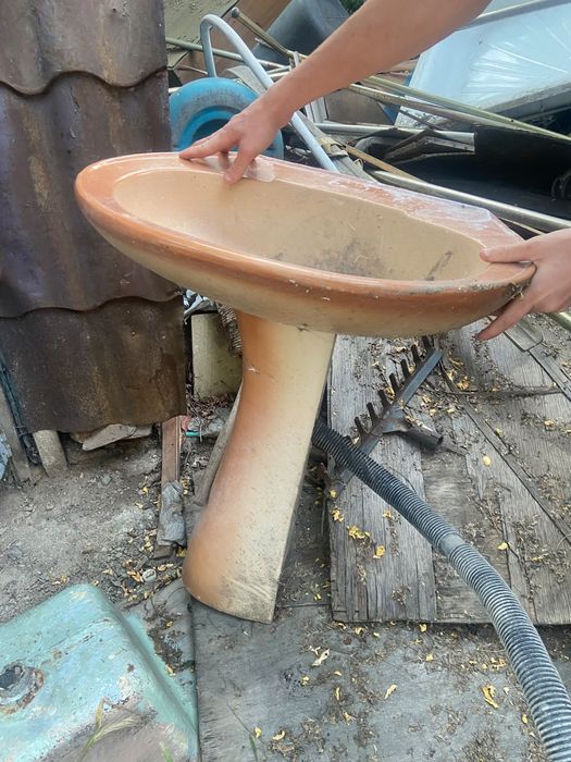 Раковина и унитаз