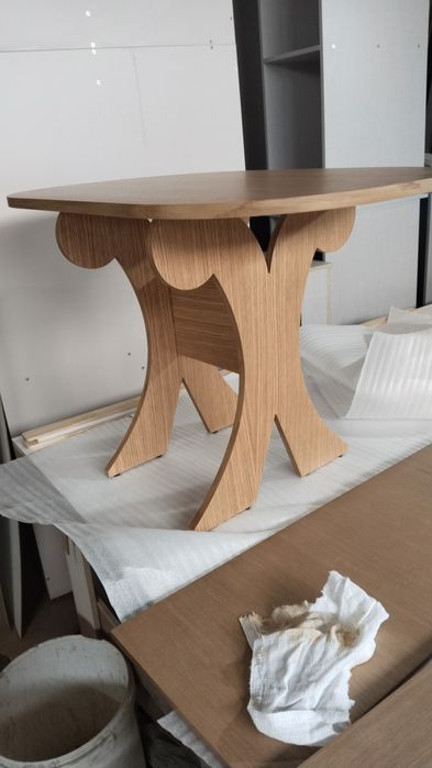 Журнальный столик