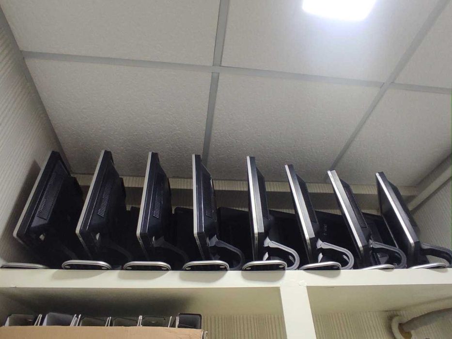 Компиютерлар сотилади 25та