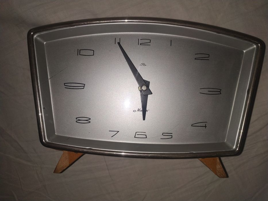 Часы Маяк 65 года. Неделю держит завод.