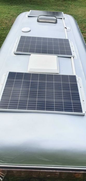 Pedersen,Danemarca, o rulota unica ,din fibra de sticla, tip AIRSTREAM