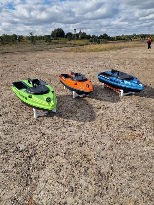 Прикормочный кораблик VODOLEY