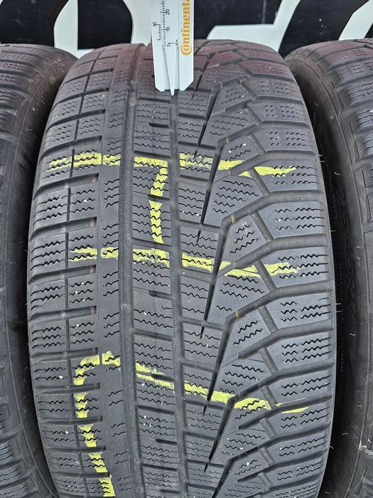 Cauciucuri De Iarna / Anvelope De Iarna 215- 45- 17'' M+S