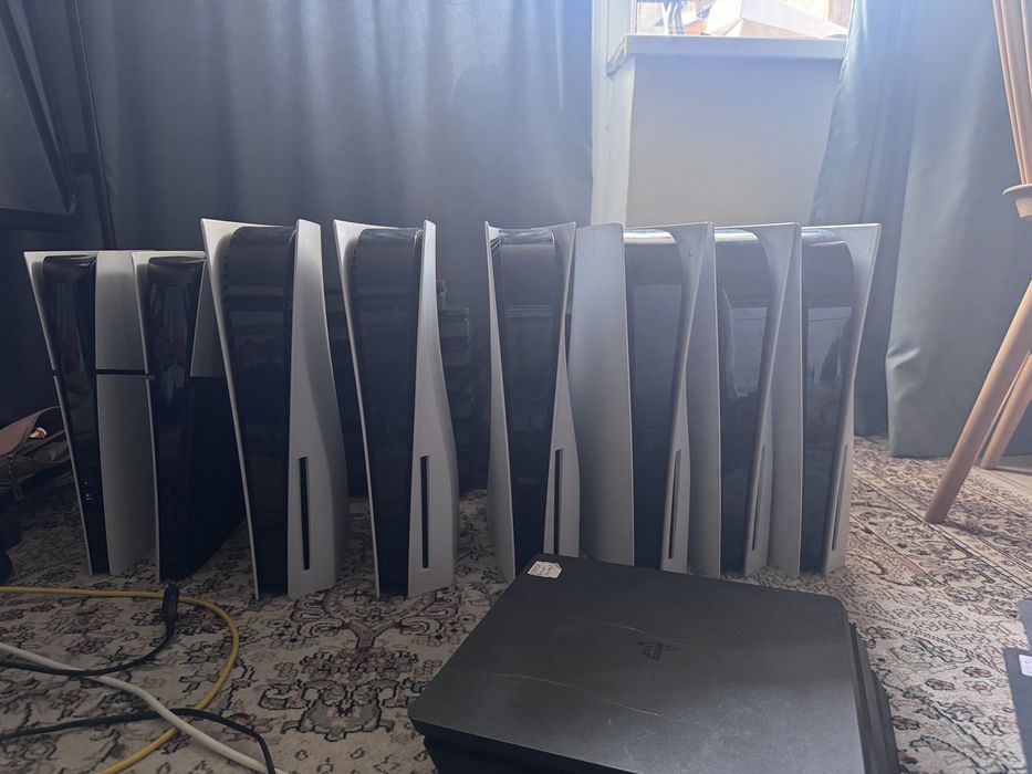 Playstation 5 playstation 4