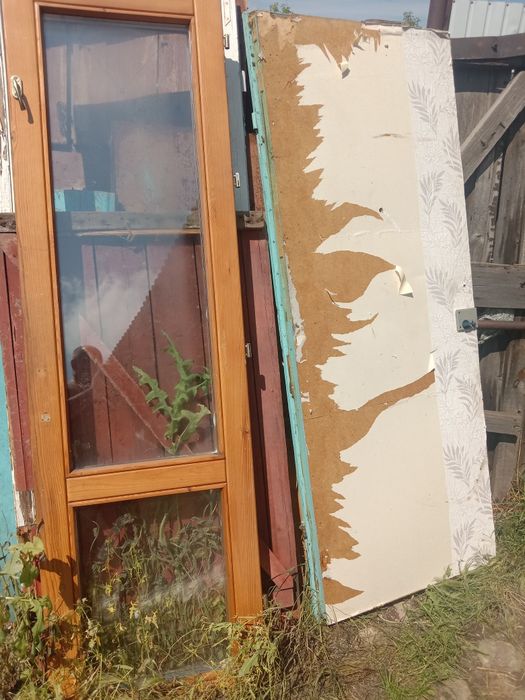 Продам дверь балконную