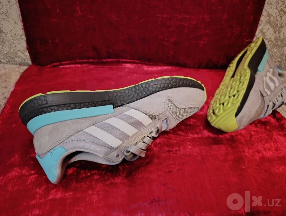 Кроссовки Adidas НОВЫЕ made in Vietnam 42 размер