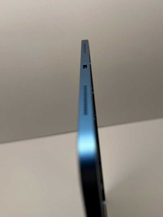 Carcasa cu baterie iPad A16 A3354 WiFi Blue Impecabila