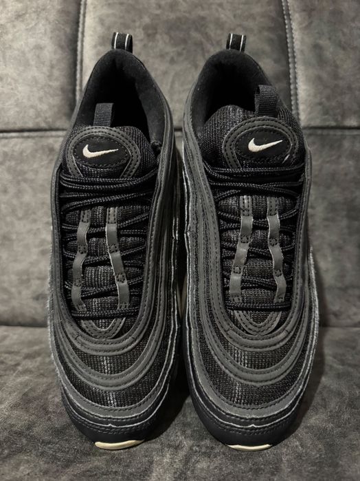 Nike Air Max 97.