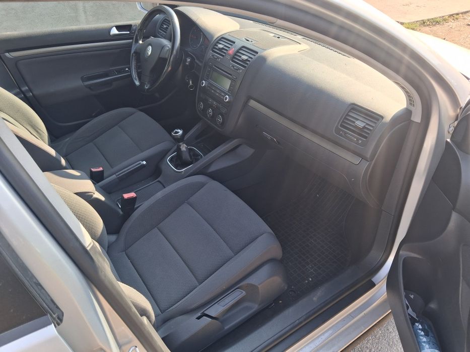 Vw Golf  5 recent adus