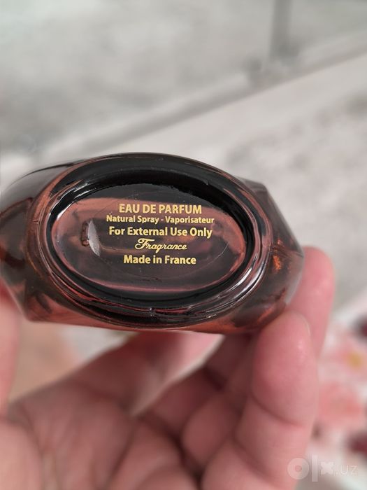 EAU  DE  PARFUM.     Духи