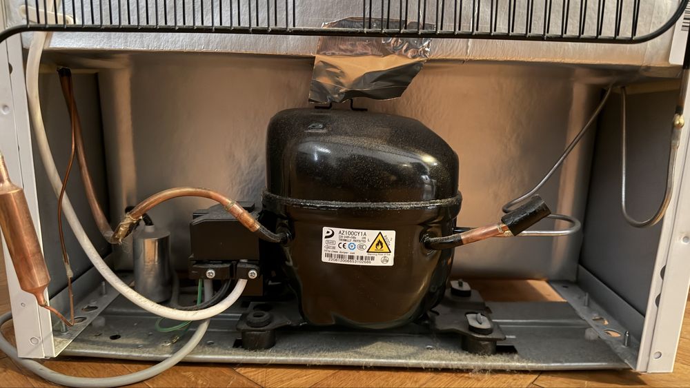 Малък Фризер BEKO FS1 66020 – 82 см, 3 чекмеджета