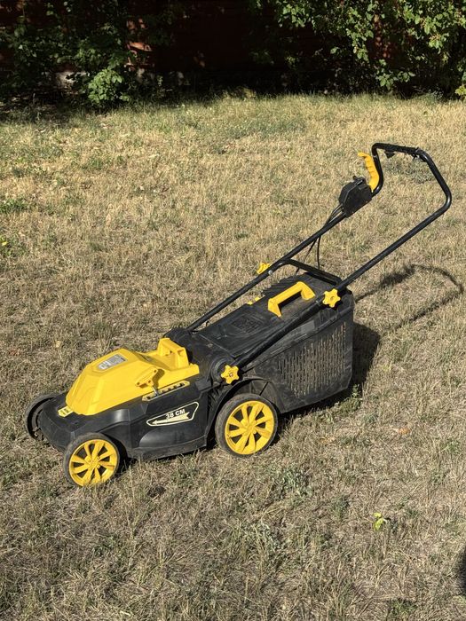 газонокосилка Huter ELM-1400P