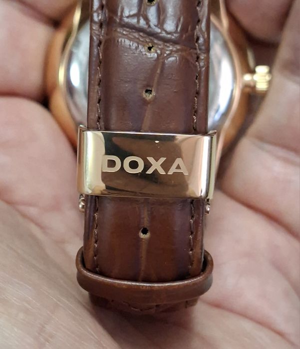 Ceas automatic DOXA