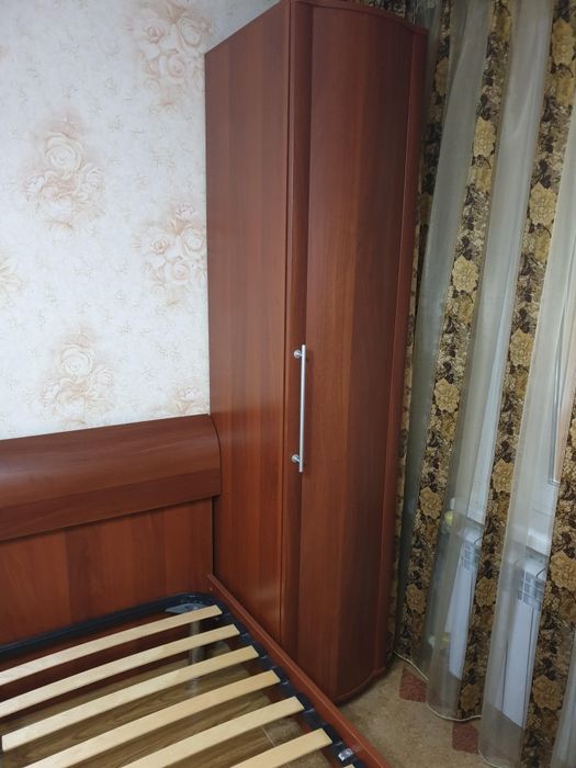 Продаётся спальный гарнитур