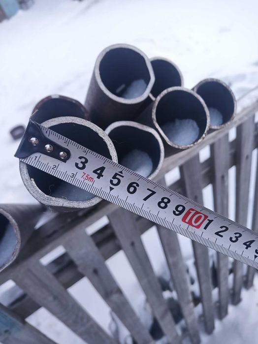 Труба металл отопление столбы