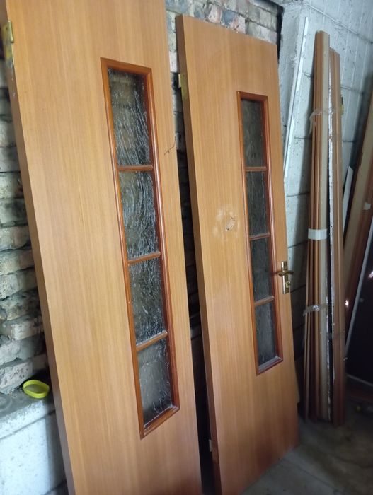 Дверь межкомнатная  двойная  .