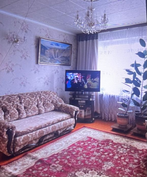 Диван оаскладной и два кресла