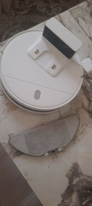 Робот-пылесос Xiaomi Mi Robot Vacuum-Mop
