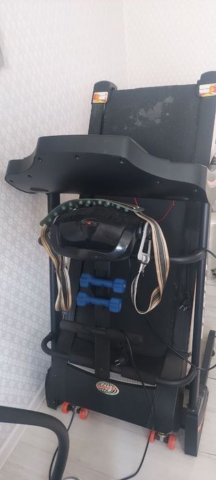 Продам беговую дорожку