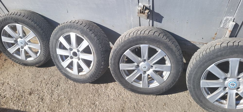 Продам шины с дисками в комплекте